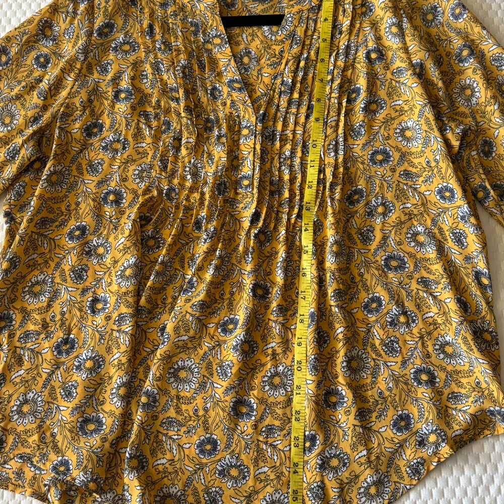 NWT Style & Co. Pintuck 3/4 sleeve shirt - Picture 3 of 6